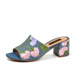 Summer flip flops with floral print - sandalsSandals