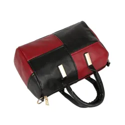 Petit sac à bandoulière avec pompon