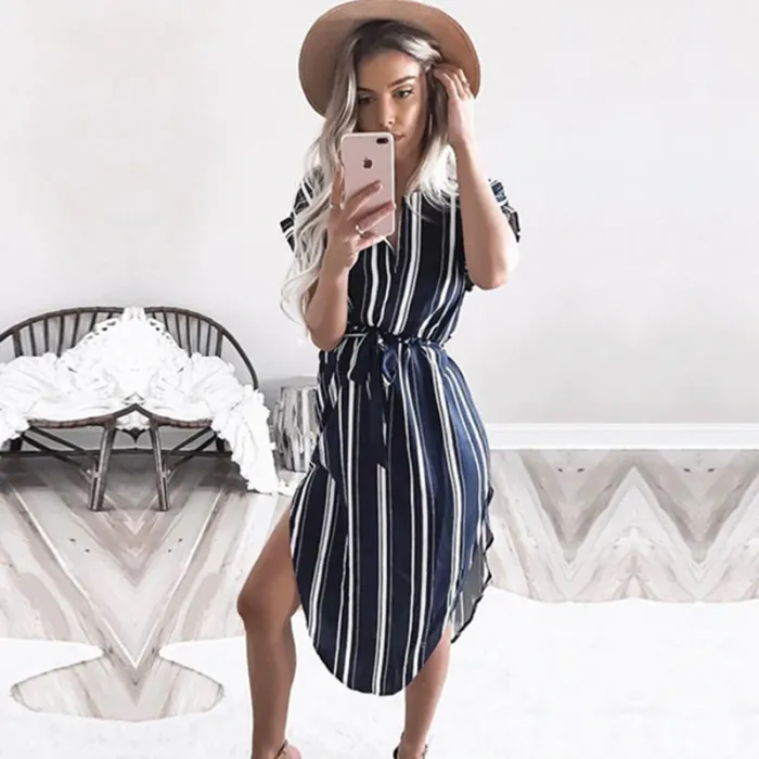 Elégante robe rayée