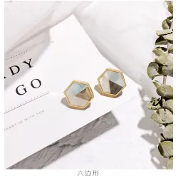 Boucles d'oreilles en acrylique géométrique