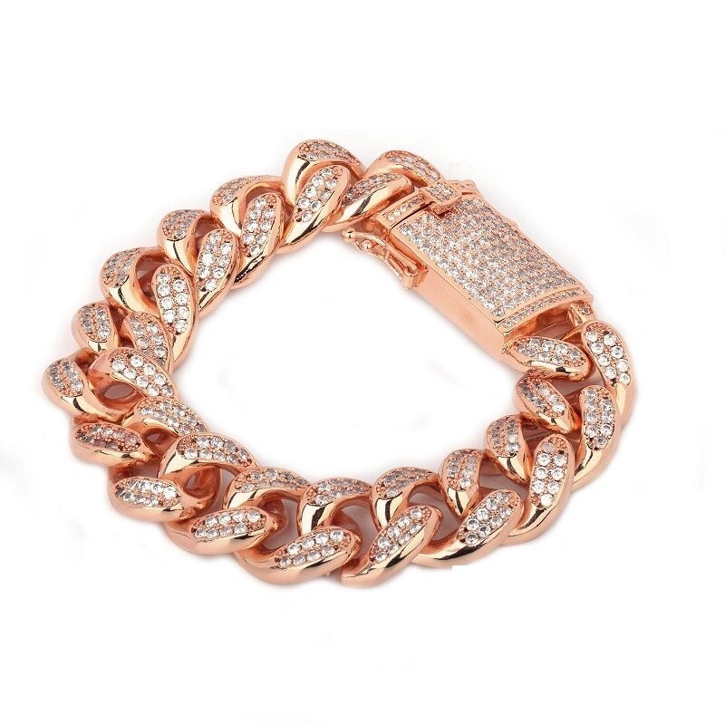 Luxury bracelet with zirconsArmbanden