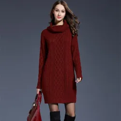 Pull tricoté long avec col rond - robe d'hiver
