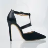 Elegante pumps met hoge hak en gespHoge hakken