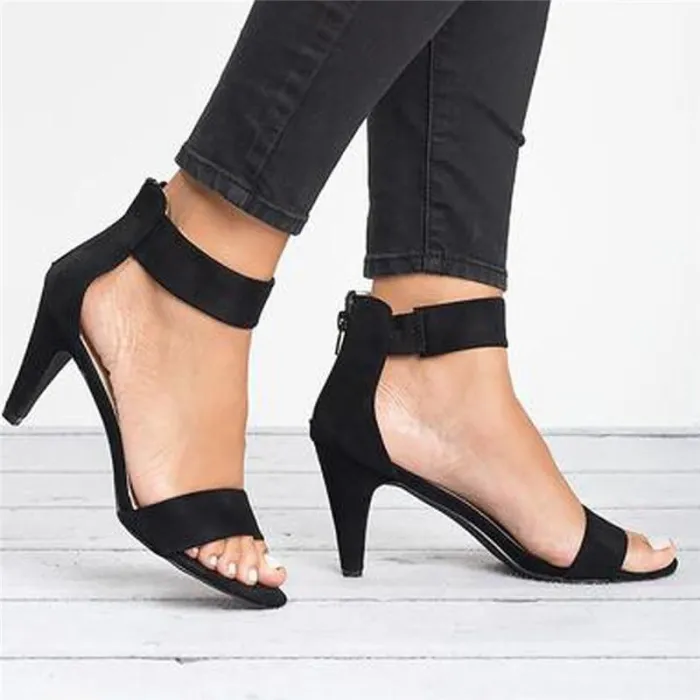 High heel pumps - elegant suede sandals with a back zipperSandalen