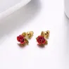 Gold stud earrings with red roseOorbellen