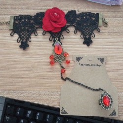 Gothic style lace bracelet with red rose & adjustable ringArmbanden